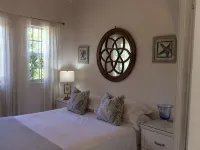 Only 3 mins walk to Beach and Beach Club - balcony