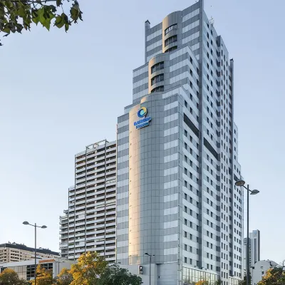 Ilunion Valencia 4 Hotels near Nuevo Centro