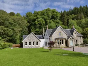 Rokeby Manor