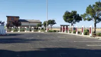 Motel 6 - Hesperia, CA - West Main Street - I-15 - parking