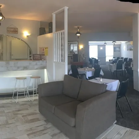 Molly Morgan Motor Inn