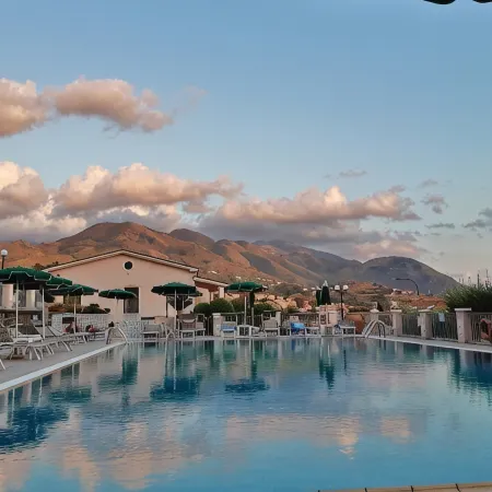 Hotel Ristorante Borgo la Tana