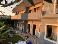 Green Garden Villa Hotel di 