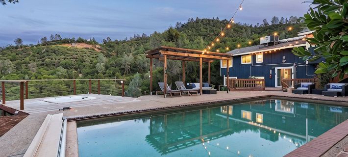 Yosemite Oasis - Mountain Views with Pool and Hottub Hotels in Mariposa