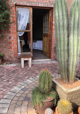 A la Martha's Air-Port Guest House - โฮมสเตย์