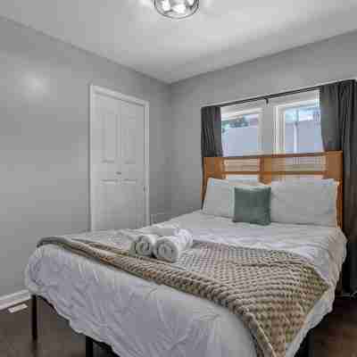 Updated 4BR/2.5BA Townhome, 5-Min Walk to Nationwide Children’s Hospital Rooms