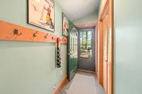 Cozy chalet with WiFi in charming No. Conway