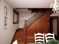 Historic Main Street Getaway