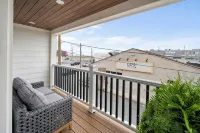 Casablanca-Luxury Retreat/2 Kings/Steps to Beach/PetFriendly