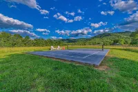 10BR Estate / Dome Pool / Pickleball / Sauna / Theater / Arcade / Sleeps 33