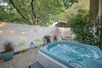 Acorn Cottage / Hot Tub / E V Charger/Yosemite Area