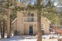 Southwest Mountain Getaway w/ Hot Tub & Game Room, Pet-Friendly
