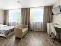 Timan Hotel فنادق في أوختا
