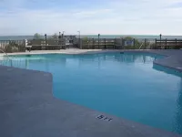 Vacation at a Cozy Oceanfront Beach Getaway - 2-Sterne