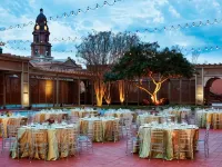 The Worthington Renaissance Fort Worth Hotel Отели рядом с достопримечательностью «Коллекция Западного Искусства Сид Ричардсон»