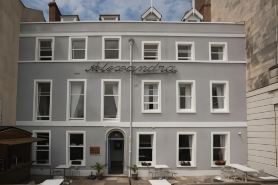 Alexandra Hotel