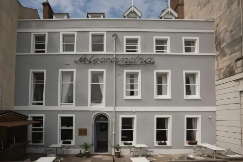 Alexandra Hotel