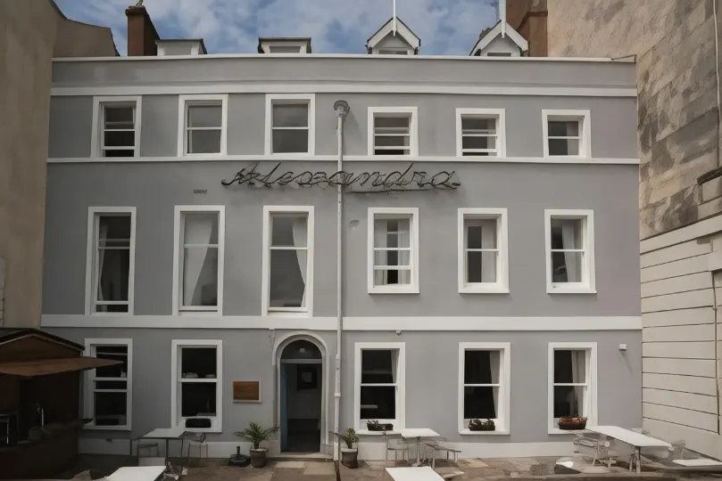 Alexandra Hotel
