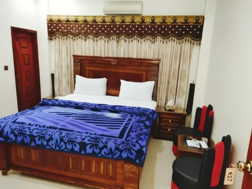 Hotel New Royal Residency - Homestays