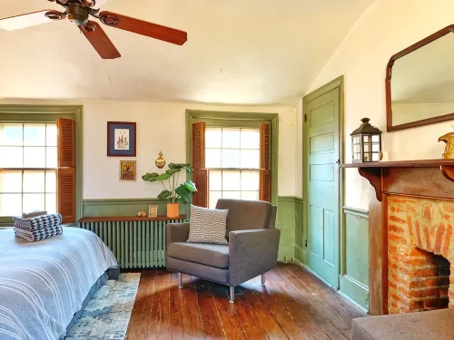 The Historic & Walkable Philadelphia Washington Square West 2 bed/2 bath Home - Holiday bungalows