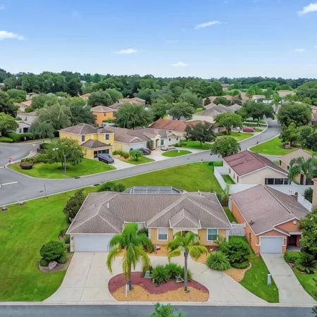 Well appointed home welcomes you PLEASE NOTE: We are outside of The Villages