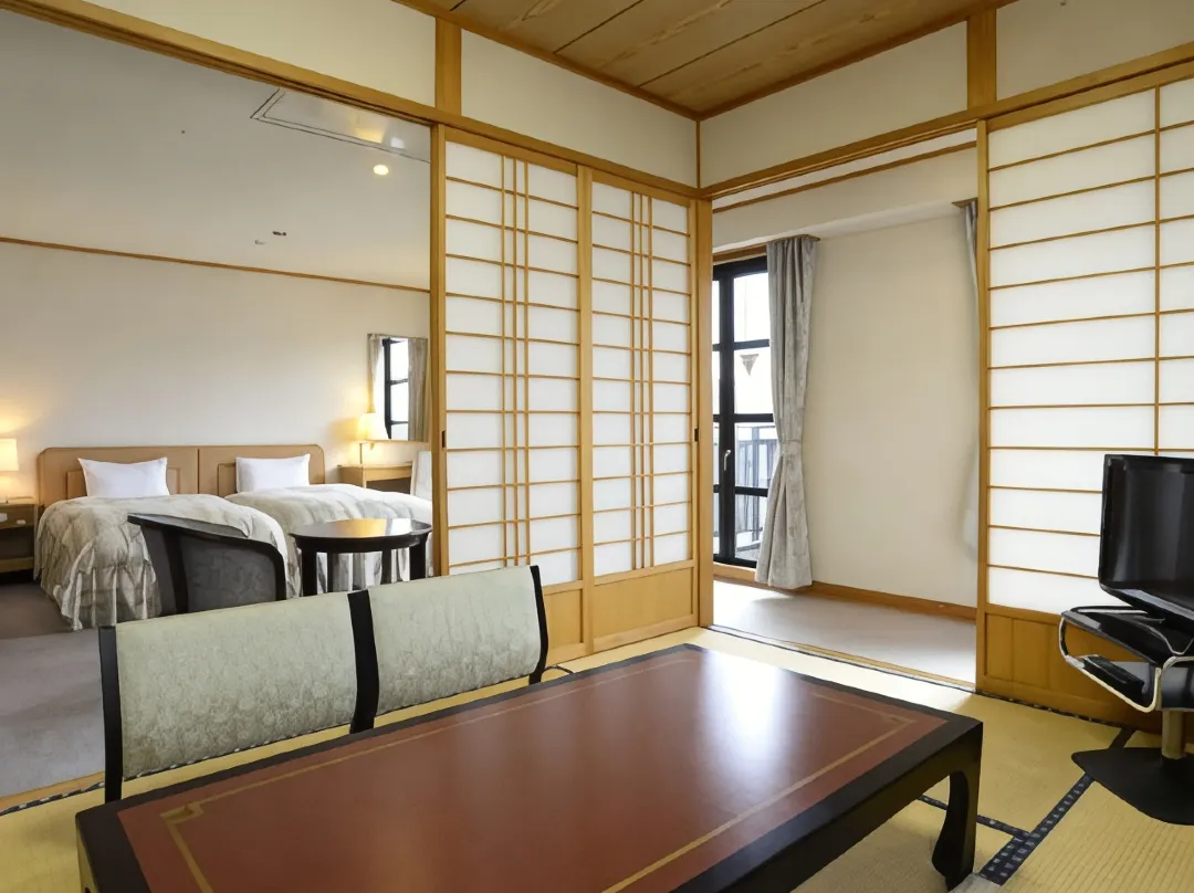 Tatsuno Park Hotel - Ina