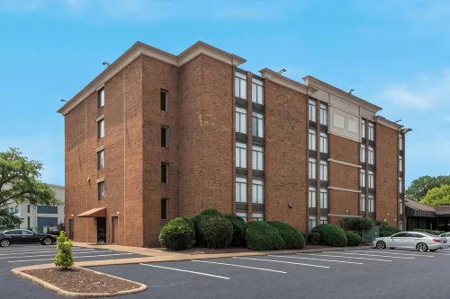 Comfort Inn Coliseum & Convention Center - 2-Star
