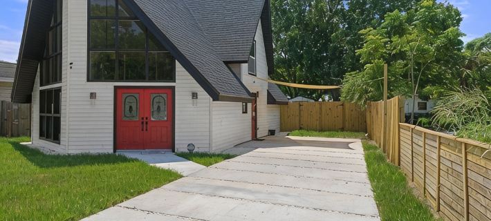 Private Coastal Home w. Gaming Loft, Pool Table, Hot Tub, Arcades - Pet Friendly Hotels in Hudson
