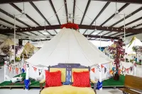 Lone Star Glamp Inn