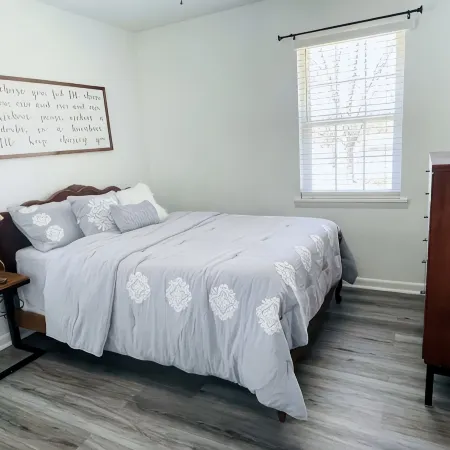 Complete Home 2.2 miles away from AIR FORCE!