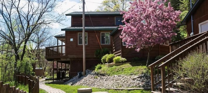 Drop Tine Ridge w/Hot Tub Hotels in Allamakee County