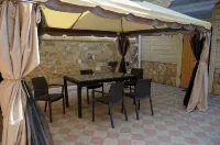 Calipso Hotel - Pet Friendly