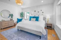 New Remodel · Main Floor Master · Soaking Tub · Stocked Kitchen · Private Yard - Wi-Fi