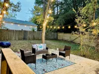 Family Retreat Near Ballantyne, SouthPark & CLT; Walking Distance Shops/Dinning - Bungalows