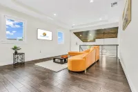 Close2Beach - Sleeps 11- Pool - Firepit - Bikes - Patio - 3성급