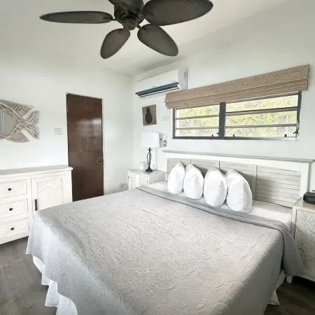 Villa Salt Air – Newly Updated - Waterview Villa - Panoramic Views Hotels in Frydendal