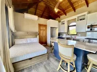House by the Sea: Idyllic Views, Pool, AC, Back-up Power - balcony