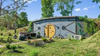 Rustic Hobbit Inspired Hocking Hills State Park 3 mi away Hot Tub Pet Friendly