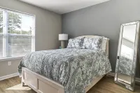 Vista Villa! New Condo near Sand Springs Country Club