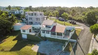 2 bedroom Villa with Pool and Stunning Ocean Views. - 3-Star