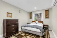 Luxury 2BR home with high ceilings with  BBQ/ patio in beautiful South Windsor.
