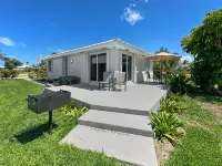 Pet Friendly, Golf Cart Included, Eleuthra Villa, Treasure Cay, Bahamas  호텔