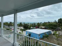 Come see the View at the Sea-View - Villas