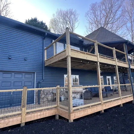 Luxury Lakefront Chatuge, 5 Beds 3 Bath, 2 Kitchens, Free WiFi, Sleeps 12 & Dock