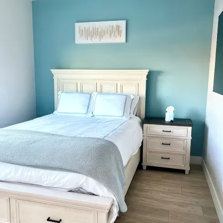 Stunning 4-Br Townhome – Family-Friendly, Biking Trails, Pool, and Games!