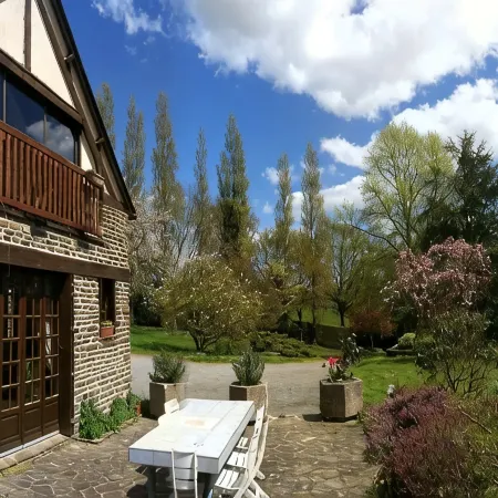 Chambres d'Hôtes la Gautraie Отели в г. Карне