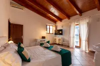 Rossy's Apartments Serviced Apartments in Abuja - مسبح خاص