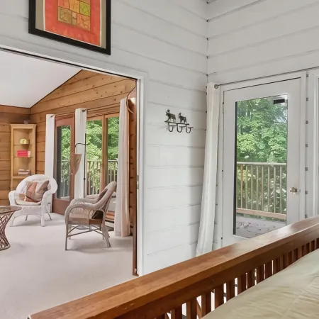 Lakefront! Secluded, HotTub, Fire Pit, Private Dock&Boats 90 Min from Chicago