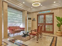 Residency Hotel Fort Hotels near RBI