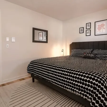Dog-friendly condo close to Winter Park shuttle with pool, hot tub, tennis, gym